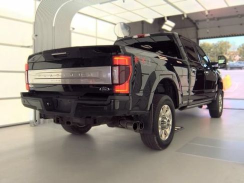 Used 2020 Ford F250 Platinum w/ FX4 Off-Road Package AWD/4WD image 8