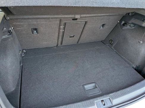 Used 2019 Volkswagen e-Golf SE w/ Driver Assistance Package image 6