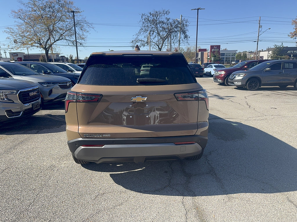 New 2027 Chevrolet Equinox LT AWD/4WD image 4