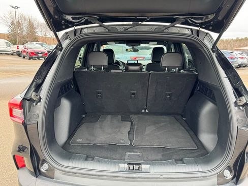 Used 2025 Ford Escape ST-Line AWD/4WD image 6