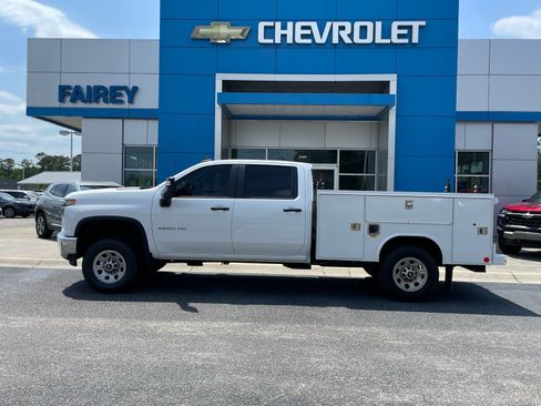 Used 2023 Chevrolet Silverado 3500 W/T w/ WT Convenience Package RWD image 2