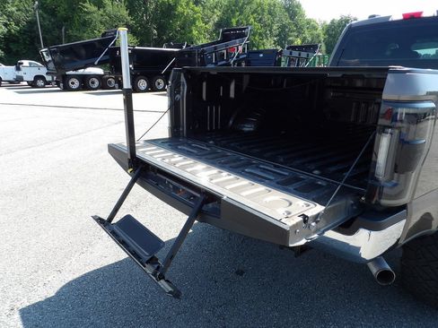 Used 2021 Ford F250 XL w/ STX Appearance Package AWD/4WD image 54