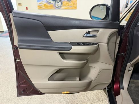 Used 2014 Honda Odyssey LX image 15