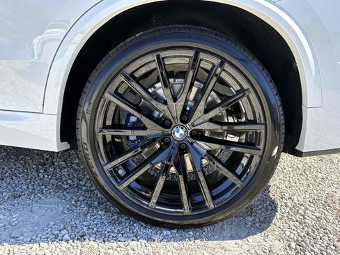 New 2026 BMW X5 M60i image 10