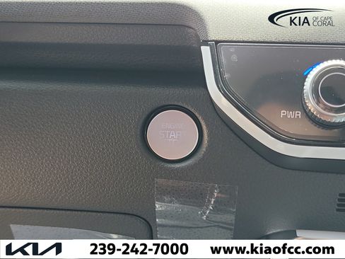 New 2026 Kia Carnival EX FWD image 30