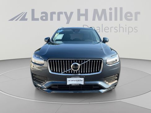 Used 2023 Volvo XC90 B5 Core AWD/4WD image 8
