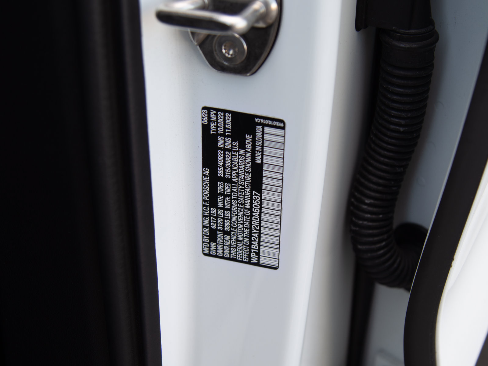 Certified 2024 Porsche Cayenne Coupe AWD/4WD image 11