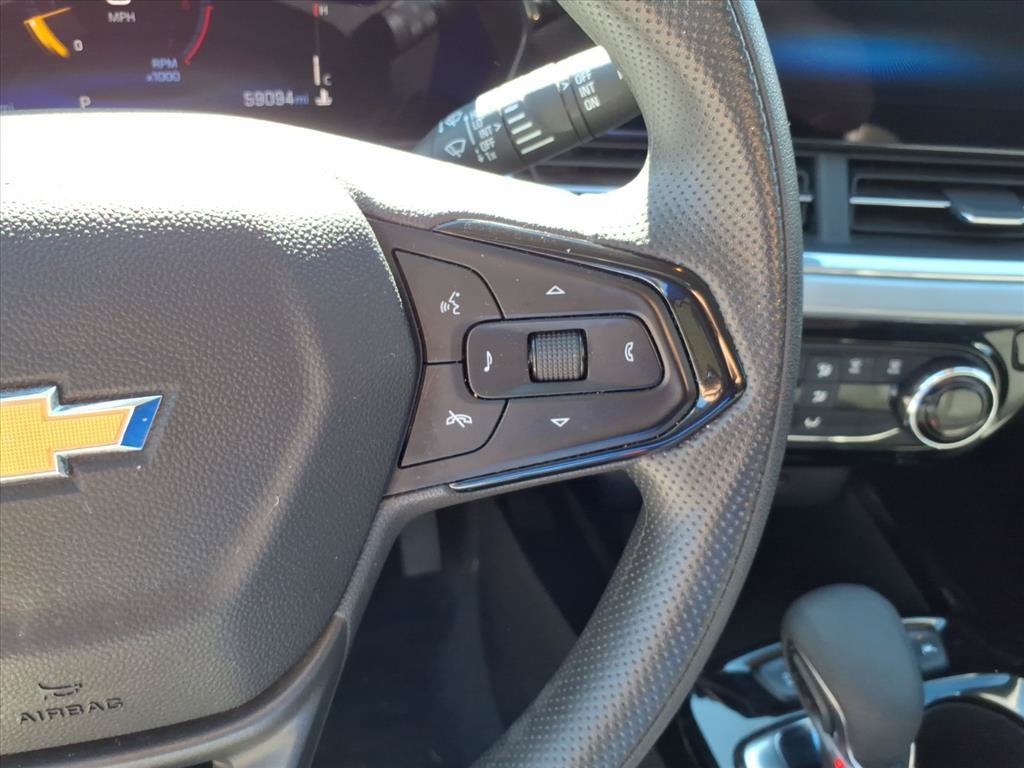 Used 2024 Chevrolet Trax LT FWD image 28