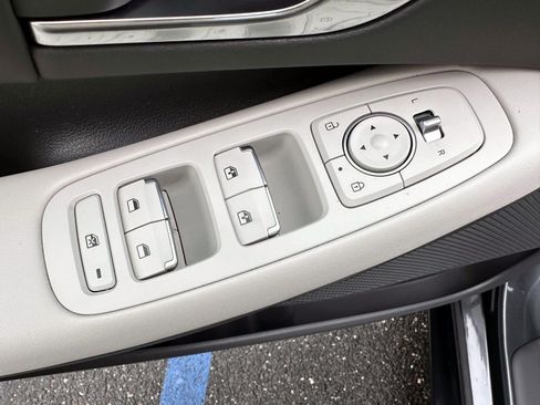 Used 2023 Hyundai Sonata SEL FWD image 9