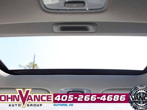 Used 2024 Hyundai Elantra Limited image 24