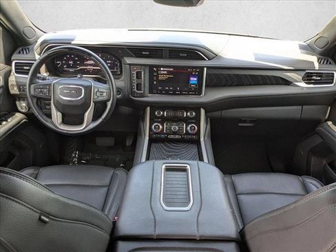 Used 2024 GMC Yukon Denali w/ Advanced Technology Package AWD/4WD image 16