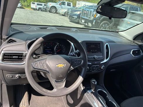 Used 2020 Chevrolet Equinox LT AWD/4WD image 5