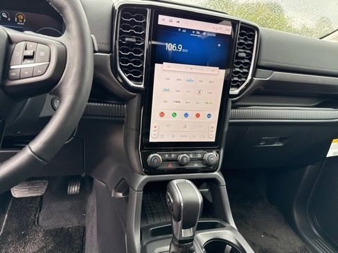 New 2025 Ford Ranger Lariat w/ Black Appearance Package image 41