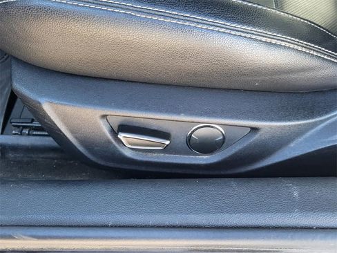 Used 2016 Ford Mustang Premium image 18