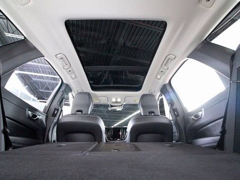 Certified 2025 Volvo XC60 B5 Plus image 36