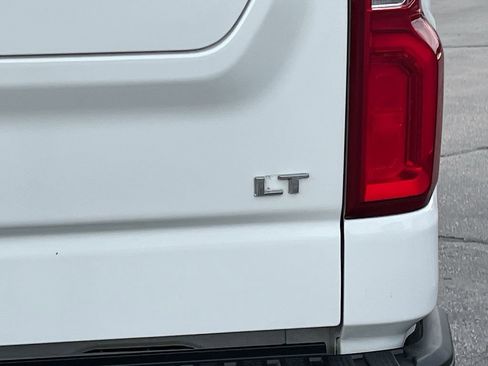 Used 2021 Chevrolet Silverado 1500 LT Trail Boss w/ Convenience Package II image 33