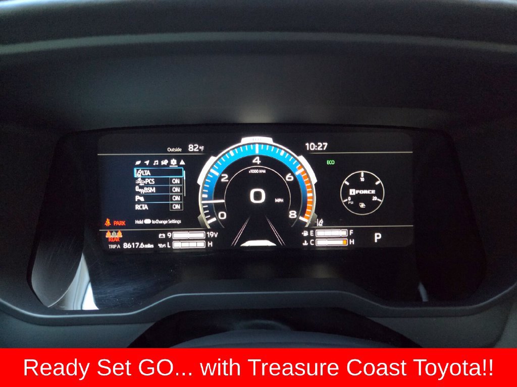 Used 2022 Toyota Tundra Platinum RWD image 32