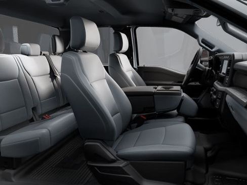 New 2025 Ford F550 4x4 SuperCab Super Duty image 6