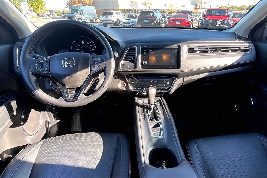 Used 2020 Honda HR-V Touring image 18