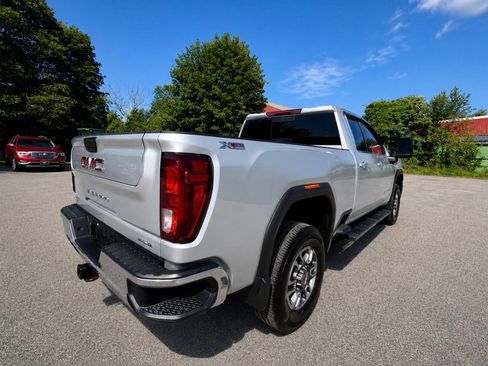 Used 2023 GMC Sierra 2500 SLE w/ SLE Value Package; AWD/4WD image 8