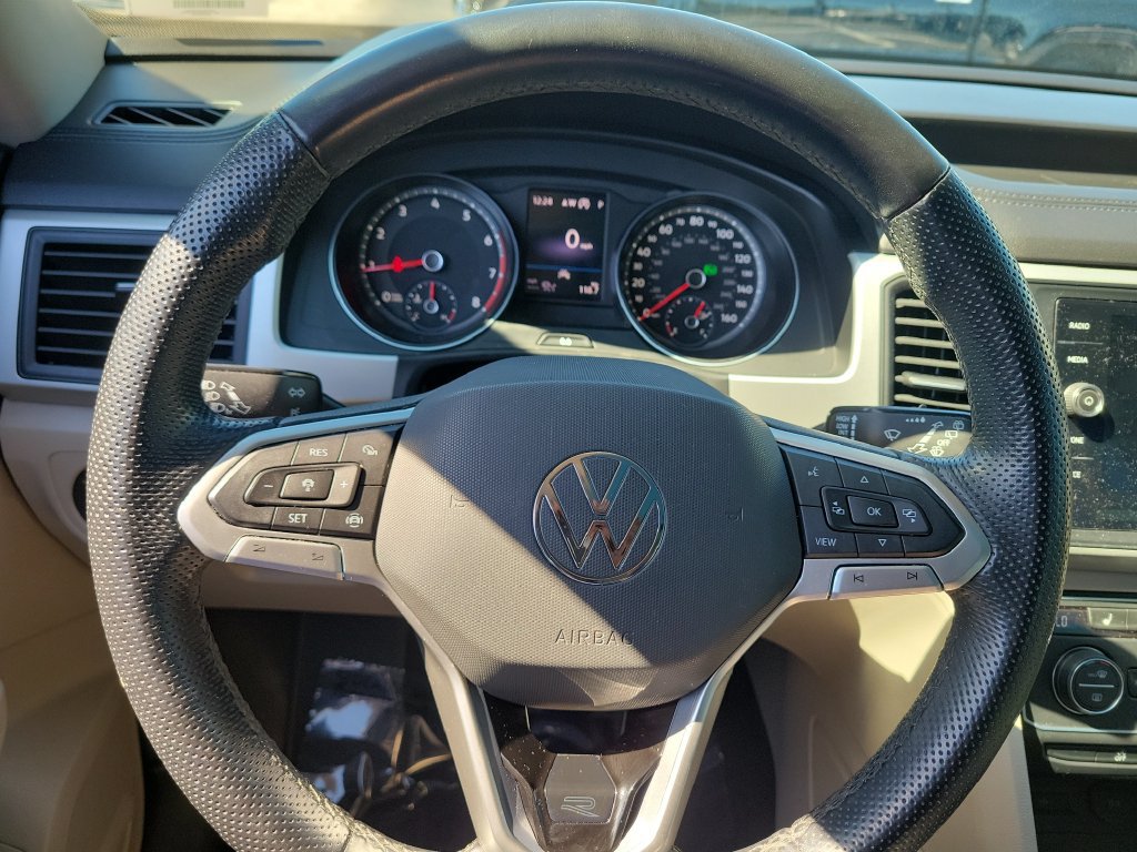 Used 2021 Volkswagen Atlas SE w/ Panoramic Sunroof Package FWD image 8