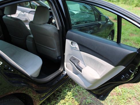 Used 2013 Honda Civic Hybrid Sedan image 35