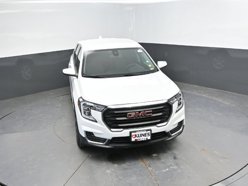 Used 2024 GMC Terrain SLE AWD/4WD image 25
