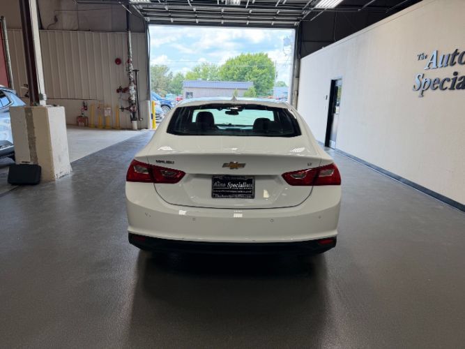Used 2024 Chevrolet Malibu LT FWD image 4