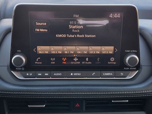 Used 2024 Nissan Rogue SV image 19