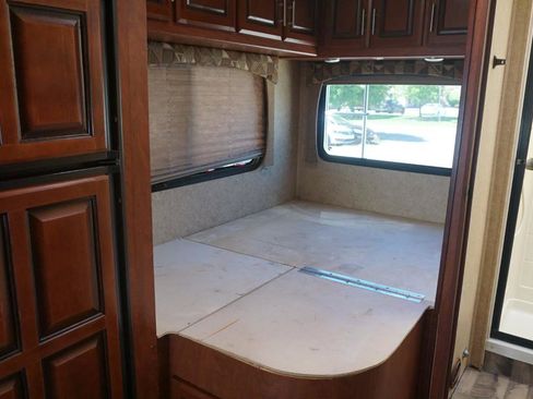 Used 2012 Mercedes-Benz Sprinter 3500 image 20