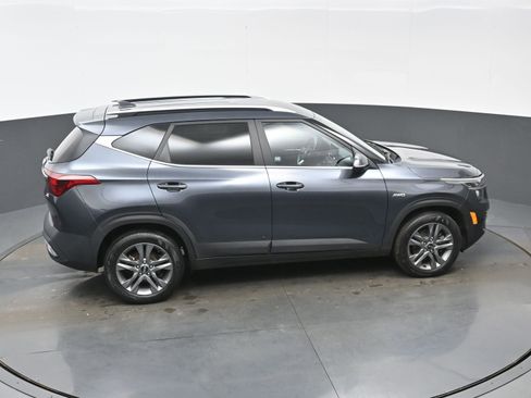 Used 2021 Kia Seltos S AWD/4WD image 38