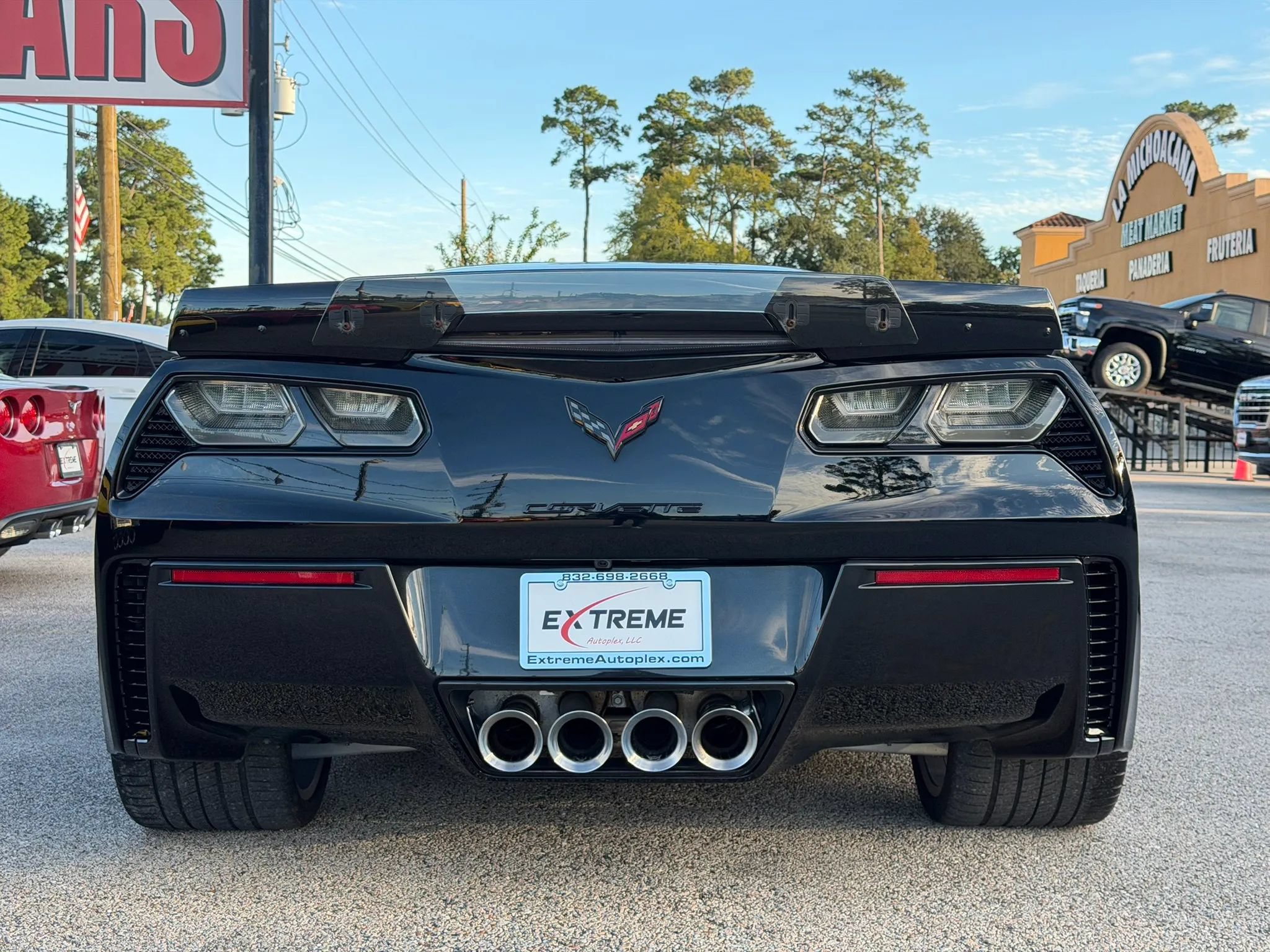Used 2015 Chevrolet Corvette Z06 w/ 3LZ Preferred Equipment Group RWD image 3