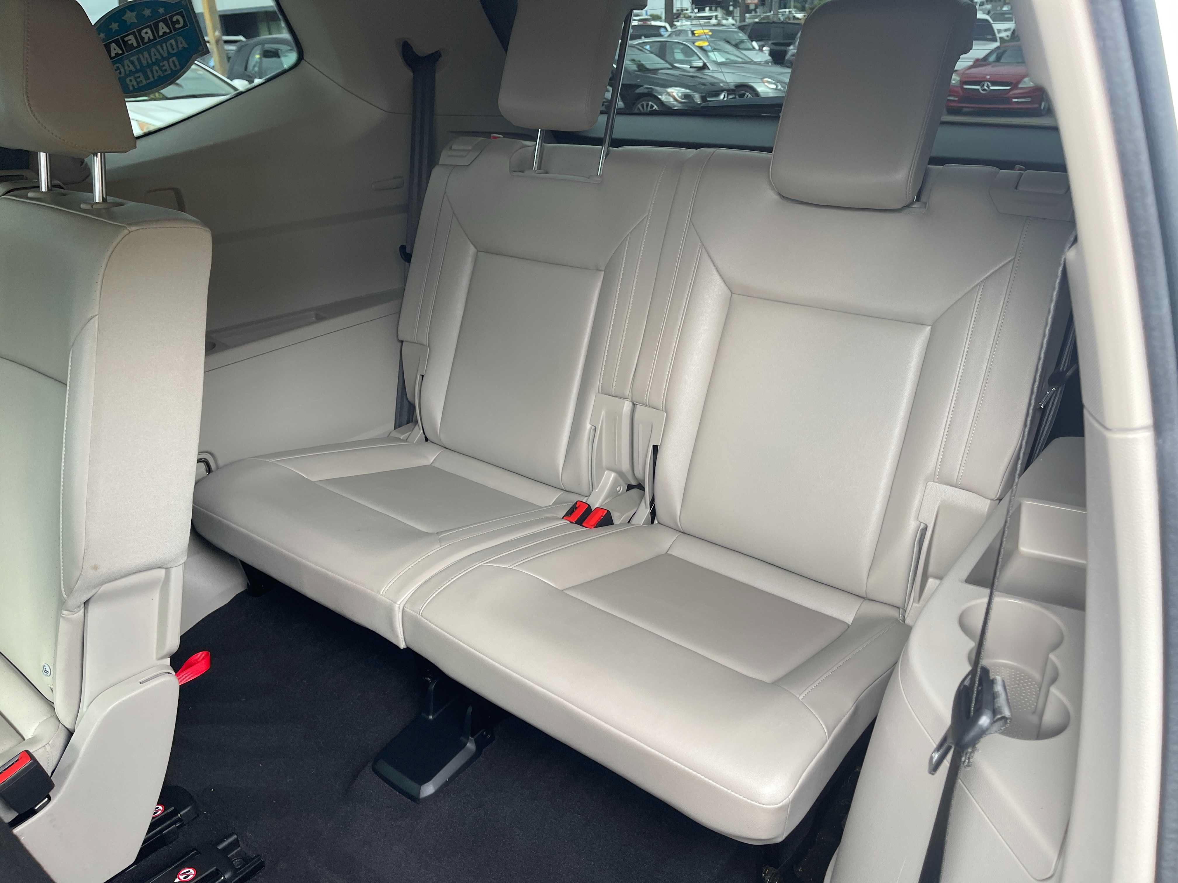 Used 2019 Volkswagen Atlas SE w/ Towing Package FWD image 12