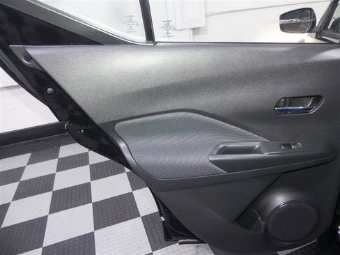 Used 2020 Nissan Kicks SV FWD image 25