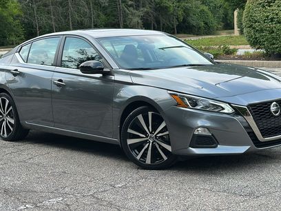 Used 2021 Nissan Altima 2.5 SR w/ SR Premium Package