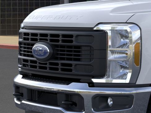 New 2026 Ford F250 XL w/ XL Off-Road Package image 17