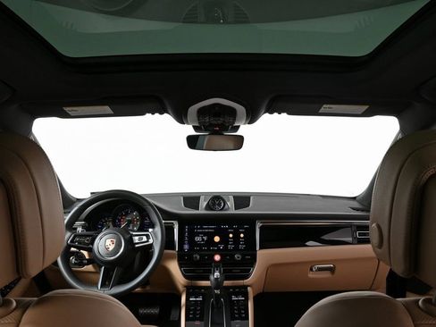 Used 2026 Porsche Macan AWD/4WD image 19