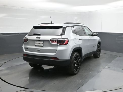 New 2026 Jeep Compass Latitude w/ Quick Order Package 29K AWD/4WD image 11