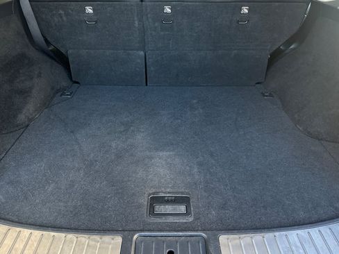 Used 2017 INFINITI QX70 w/ Premium Package image 16