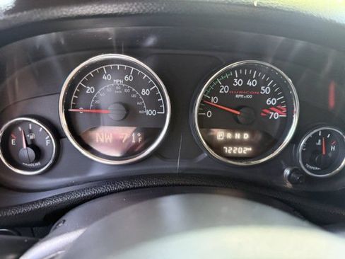 Used 2016 Jeep Wrangler Unlimited Rubicon AWD/4WD image 23