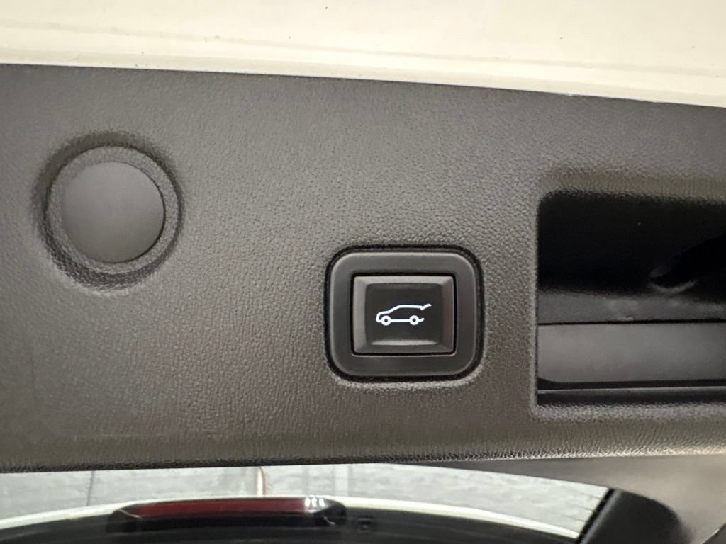 Used 2019 Chevrolet Equinox LT AWD/4WD image 37