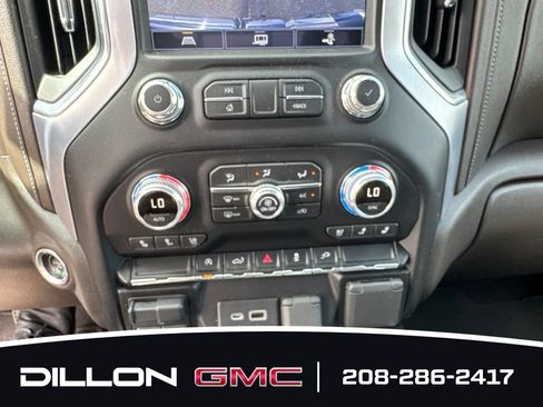 Used 2021 GMC Sierra 1500 SLT w/ SLT Premium Package AWD/4WD image 17