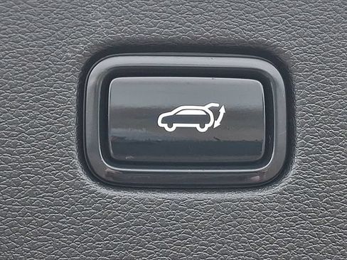 Used 2025 Kia Sportage X-Line w/ Premium Package AWD/4WD image 32