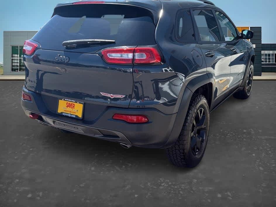 Used 2016 Jeep Cherokee Trailhawk w/ Comfort/Convenience Group AWD/4WD image 7