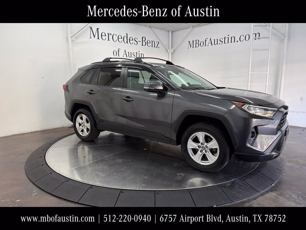 Used 2021 Toyota RAV4 XLE AWD/4WD image 1