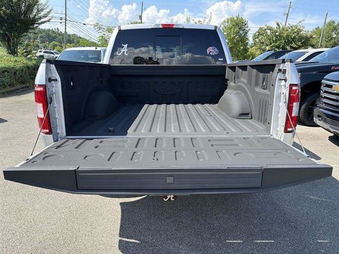 Used 2018 Ford F150 XLT w/ Equipment Group 302A Luxury AWD/4WD image 4