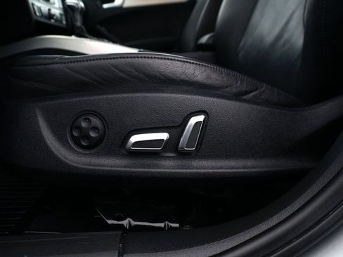 Used 2013 Audi A4 2.0T Premium w/ Convenience Pkg image 16