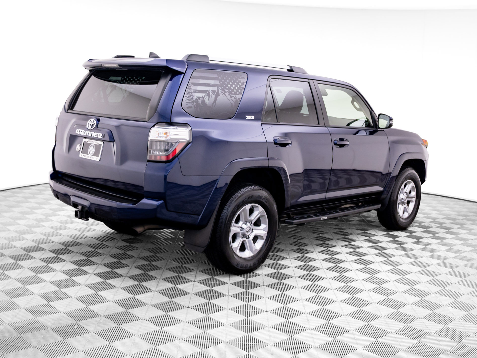 Used 2023 Toyota 4Runner SR5 Premium w/ Moonroof Package AWD/4WD image 6