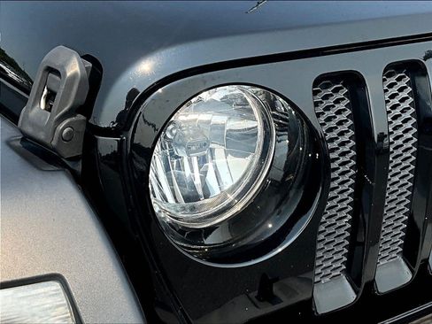 Used 2018 Jeep Wrangler Unlimited Sport AWD/4WD image 30