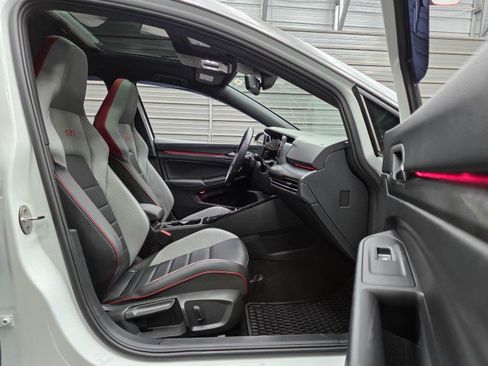 Used 2024 Volkswagen GTI SE FWD image 15